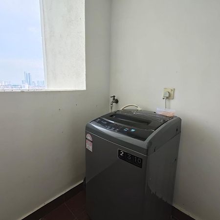 Apartament One Tebrau By Antlerzone Johor Bahru Zewnętrze zdjęcie